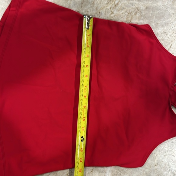 Lululemon tank - Picture 5 of 6